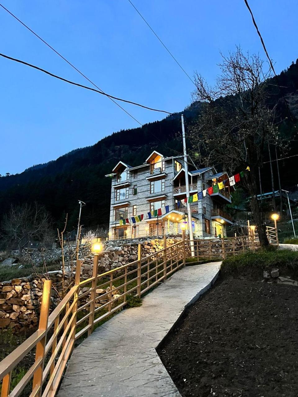 The Rohtang Chalet Hotel Manali  Exterior photo