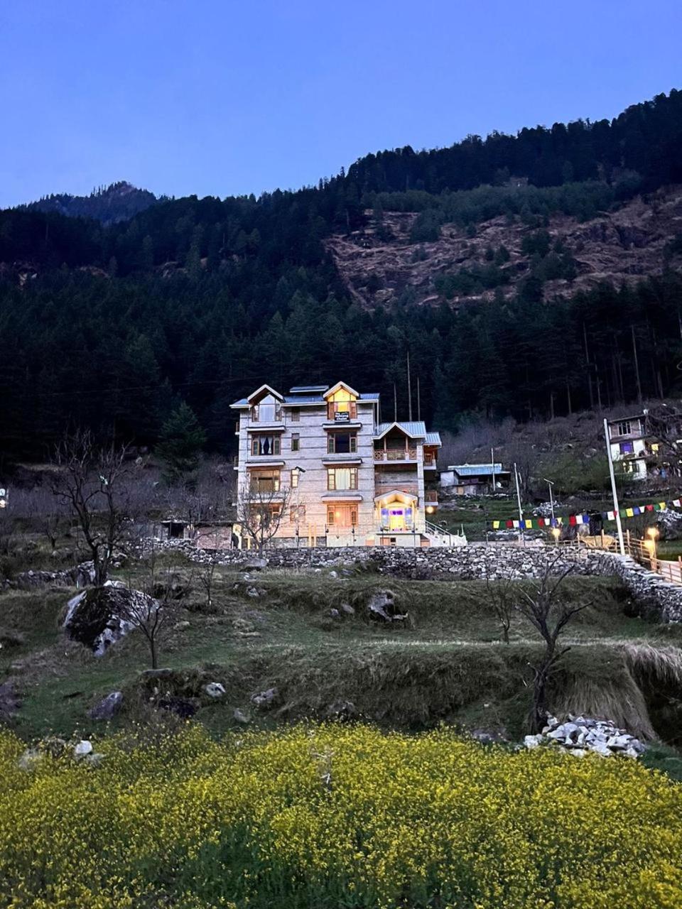 The Rohtang Chalet Hotel Manali  Exterior photo